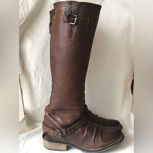Steve Madden Ravinn Tall Brown Rustic Pebbled Leather Zipped Boots Size 8.5